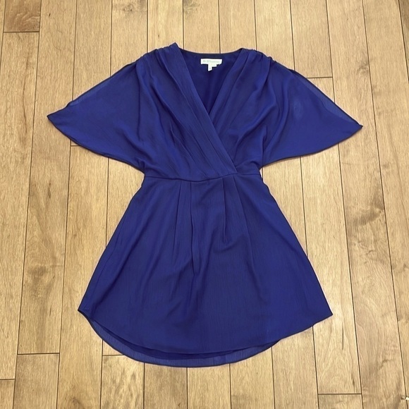 BCBGeneration blue/purple short dress with beautiful sleeves and wrap optic, S - Picture 6 of 10